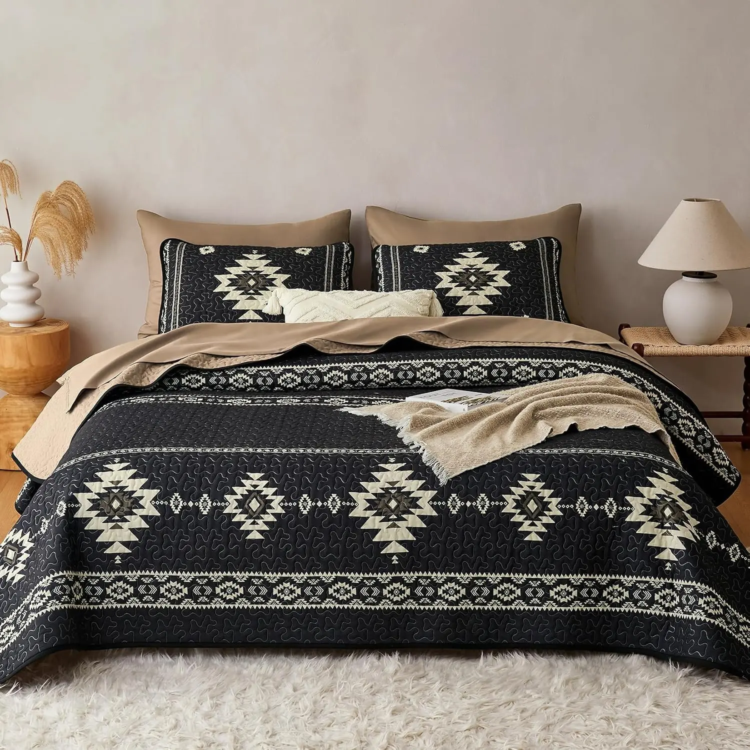 3-Piece Reversible Lightweight Southwestern Aztec Tribal Rustic Ranch Bedspread Coverlet for Queen/Full Size Queen Size Bed, Black Brown, Ideal for Cabin Room