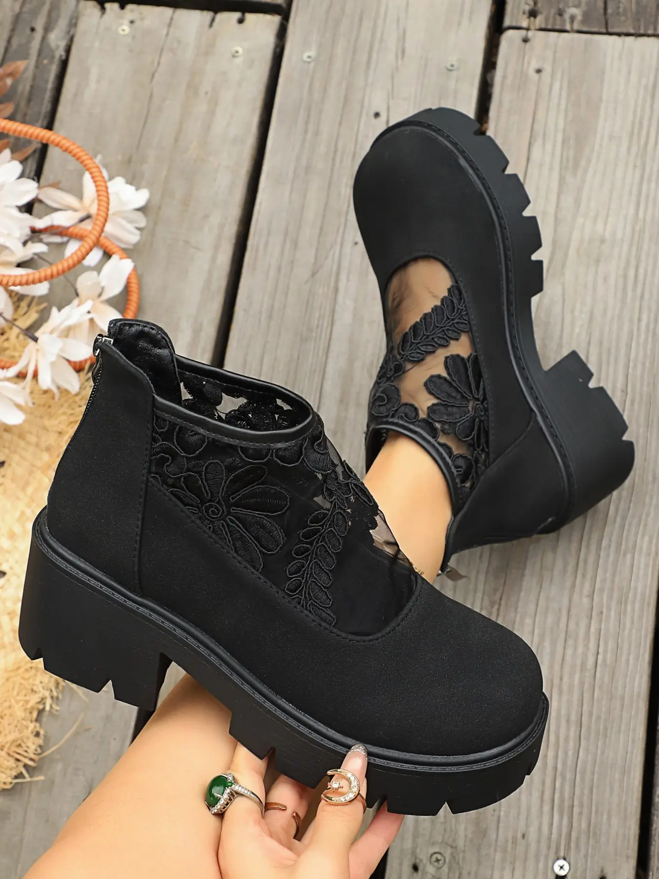 Vintage Embroidered Mesh Short Boots, Thick Sole Summer Breathable Heeled Barefoot Women's Shoes, Retro Style Fashion Footwear