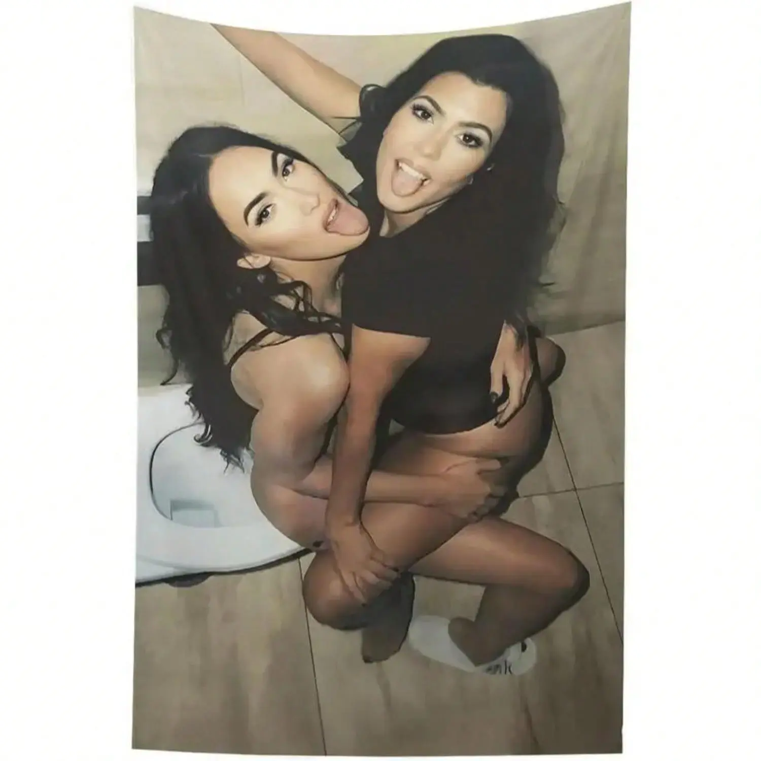 Celebrity Portrait Megan Fox And Kourtney Printed Wall Tapestry, Polyester Fabric Wall Hanging for Bedroom Dorm Living Room, Decorative Backdrop for Soccer Watch Gathering, Portrait Wall Art Ornament for Daily Indoor Household Arrangement