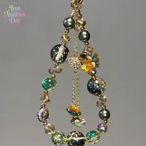 Vintage Galaxy Crystal Beaded Phone Wrist Strap Retro Tassel Dark Academia Aesthetic Handmade Cellphone Charm Outdoor Accessory
