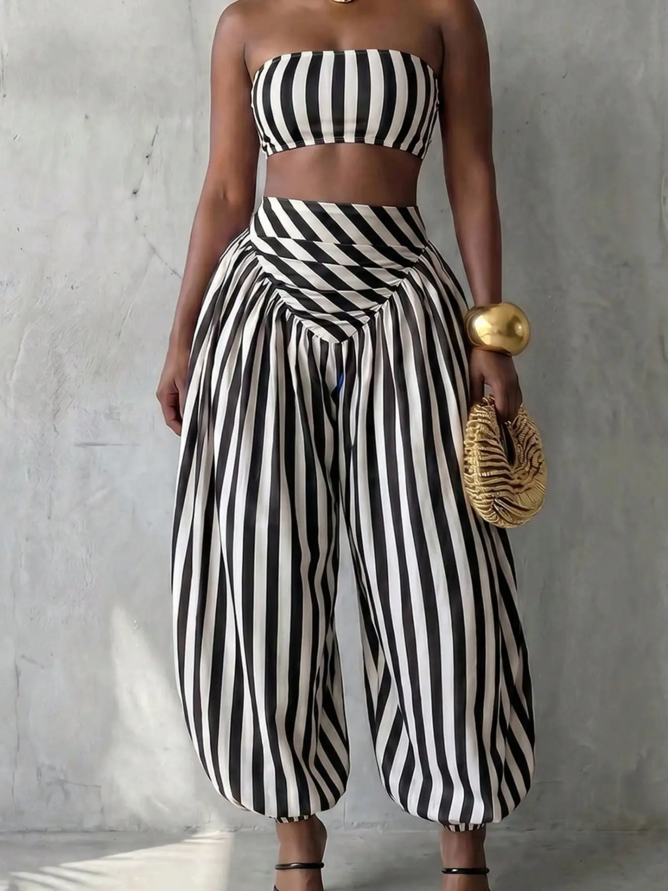 Women's Striped Cropped Tube Top & Loose Jogger Pants 2pcs Set, Summer Vacation, Comfortable Casual Tropical Style