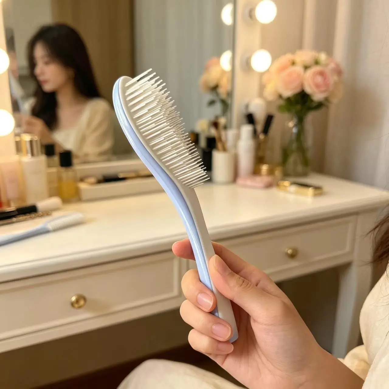Gentle Scalp Massage Brush, Ergonomic Design, Thermoplastic Polyester Elastomer Comb, Elastic, Flat Brush, No Knots, Smooth Shine, Wide Design, Smoothing Brush, Hair Grooming Brush