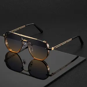 Men's Retro Punk Fashion Glasses - Green Gradient Lens, Hollow Metal Frame & Adjustable Nose Pads - Protection, Oversized Round Eyes Design for Driving,, Street Photography - Bold Fashion Statement, All-Season Wear - Stylish Gift for Men (Trendy Pilot-Ins