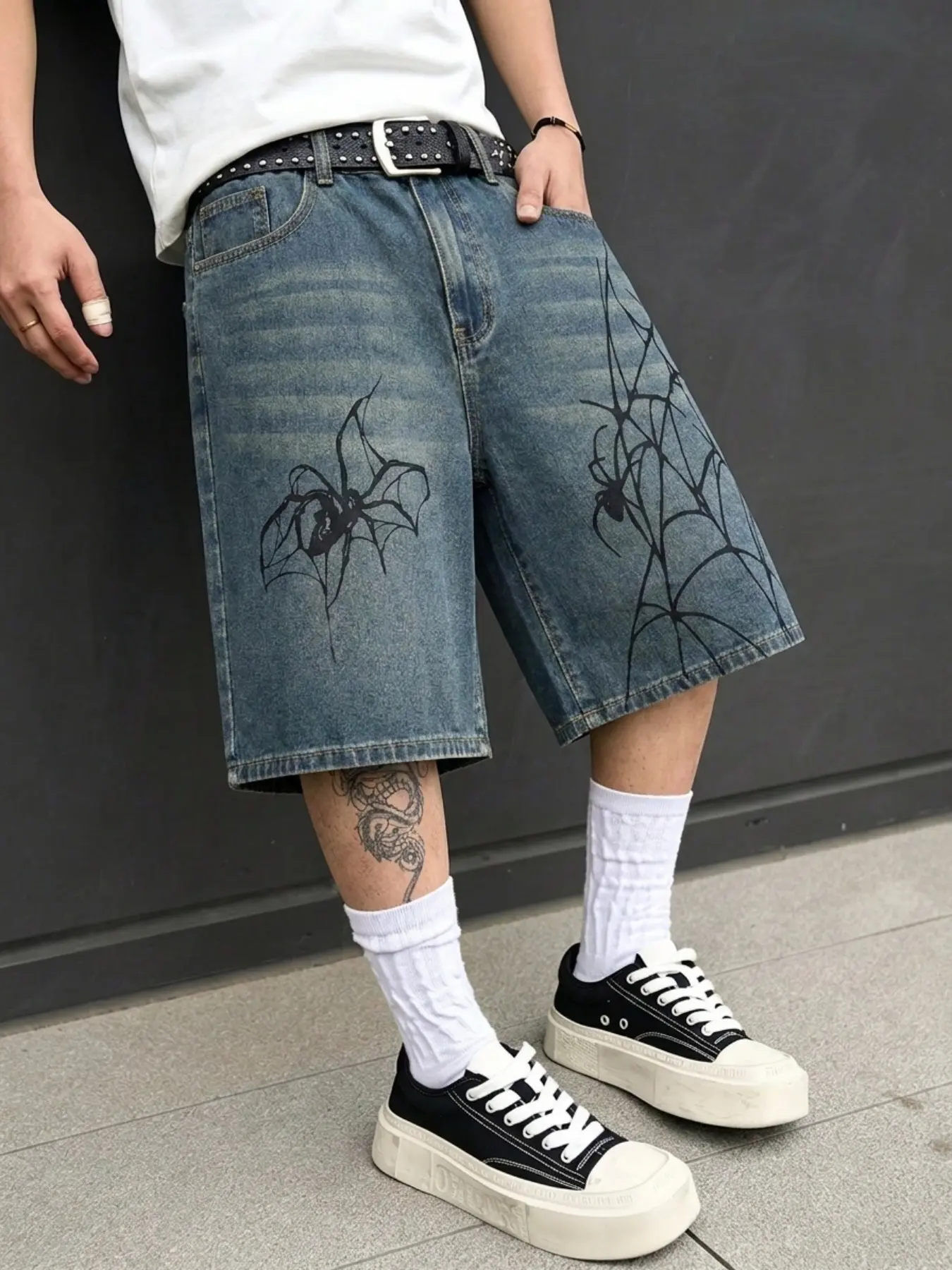 Men's Spider Web Print Baggy Loose Jeans Shorts, American High Street Distressed Washed Mid-Waist Pants, Unisex Streetwear Fashion