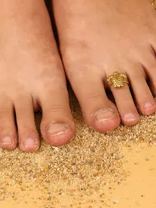 Turtle Shape Open Toe Ring, Boho Style Foot Jewelry, Stainless Steel Plain Design, Summer Beach Accessory, No Precious Metal Plating
