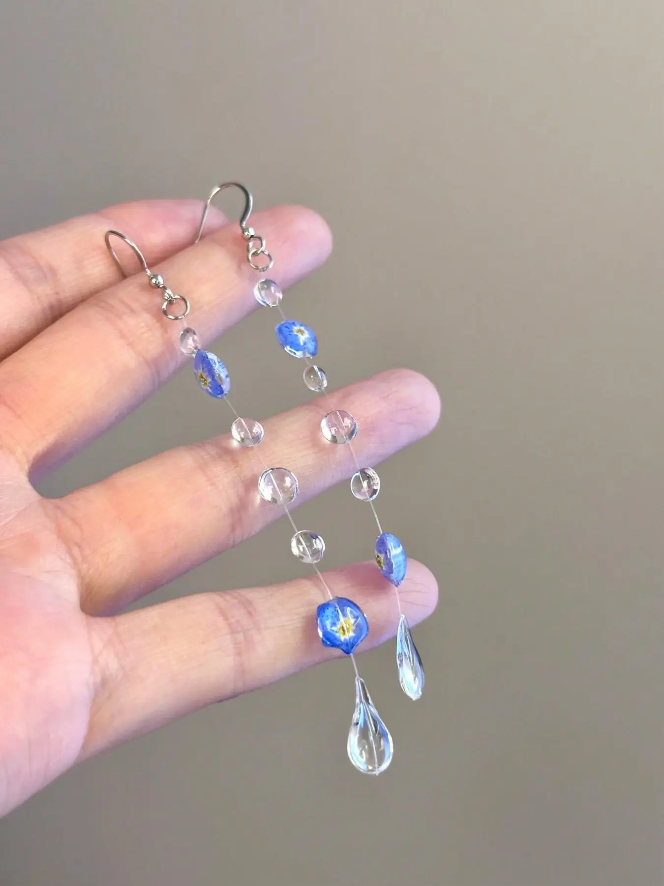 Elegant Water Drop Resin Earrings, Handmade Forget Me Not Dried Flower Studs, Perfect for Daily Wear, Beach Vacation, Gift for Loved Ones