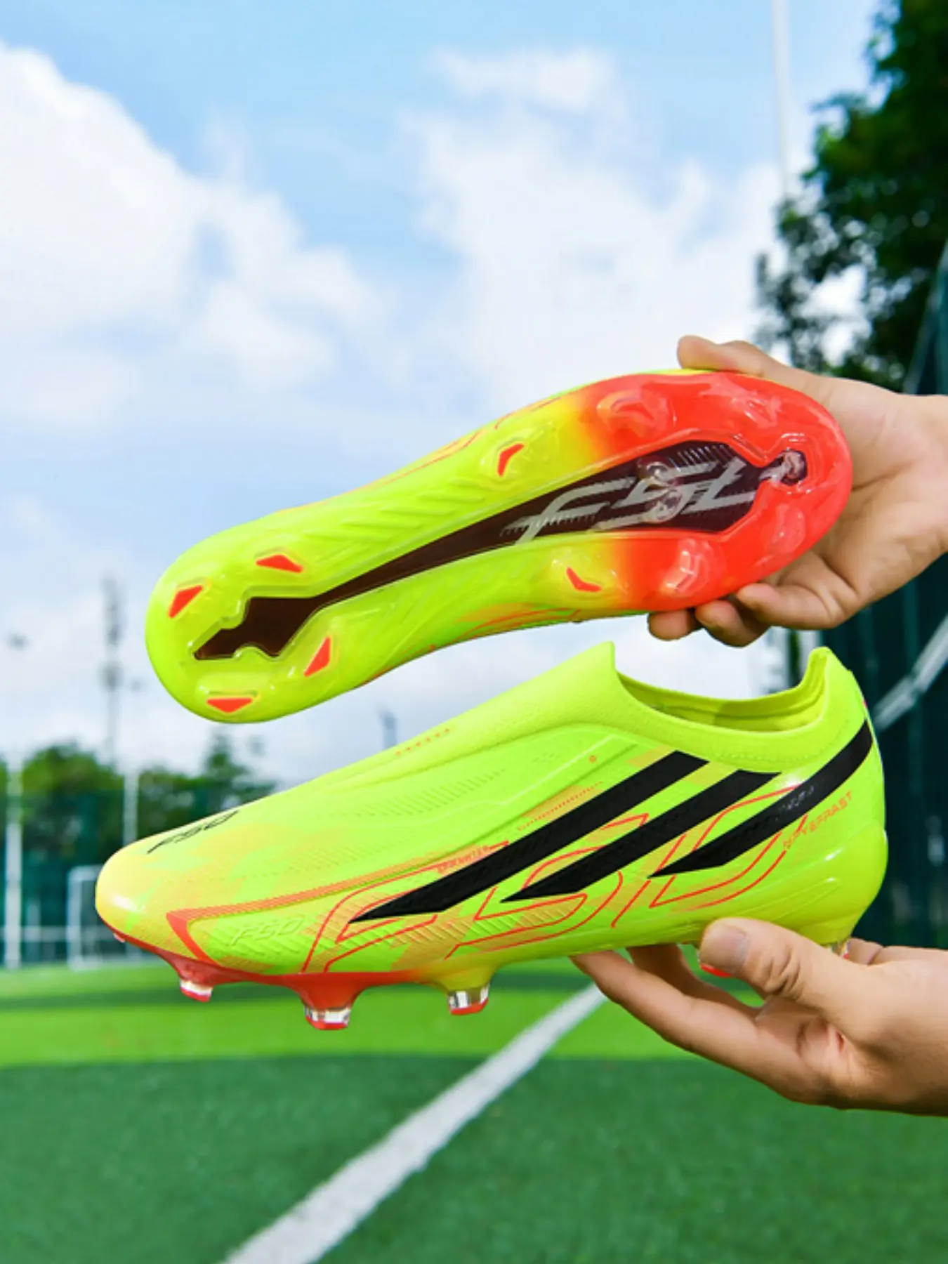 High-Quality Unisex Soccer Shoes, Indoor Outdoor Use, Lightweight High-Performance, Long Studs, Anti-Slip, Durable, Super Grip, Fashionable