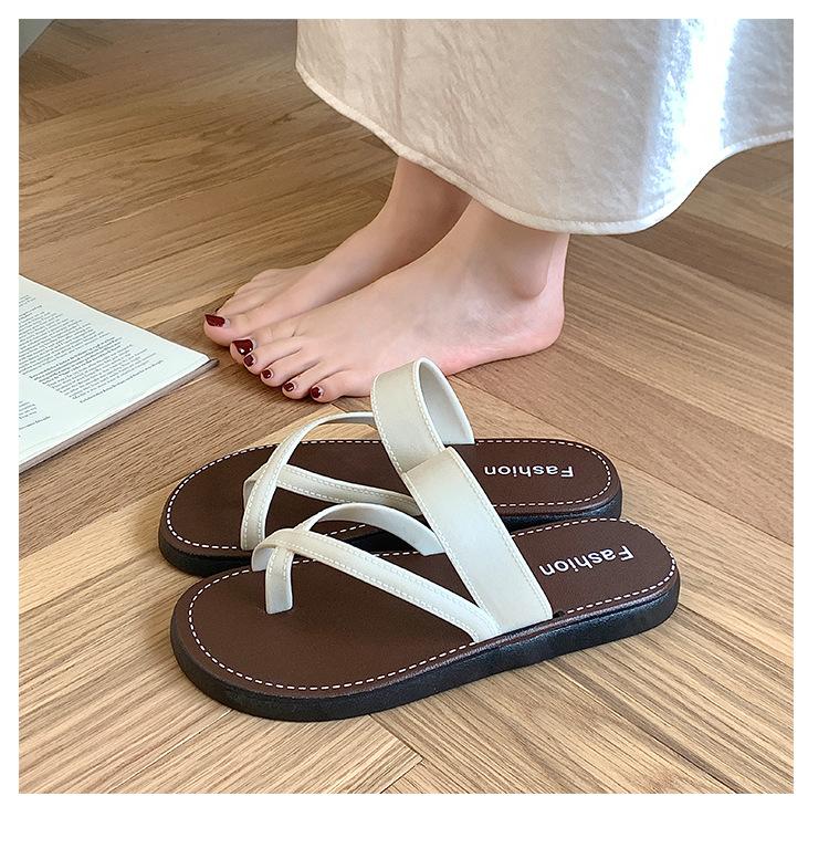 New summer women's slippers, fashionable and versatile, cross-toe slip-on sandals, non-slip, suitable for bathroom, bathing, and outdoor beach wear