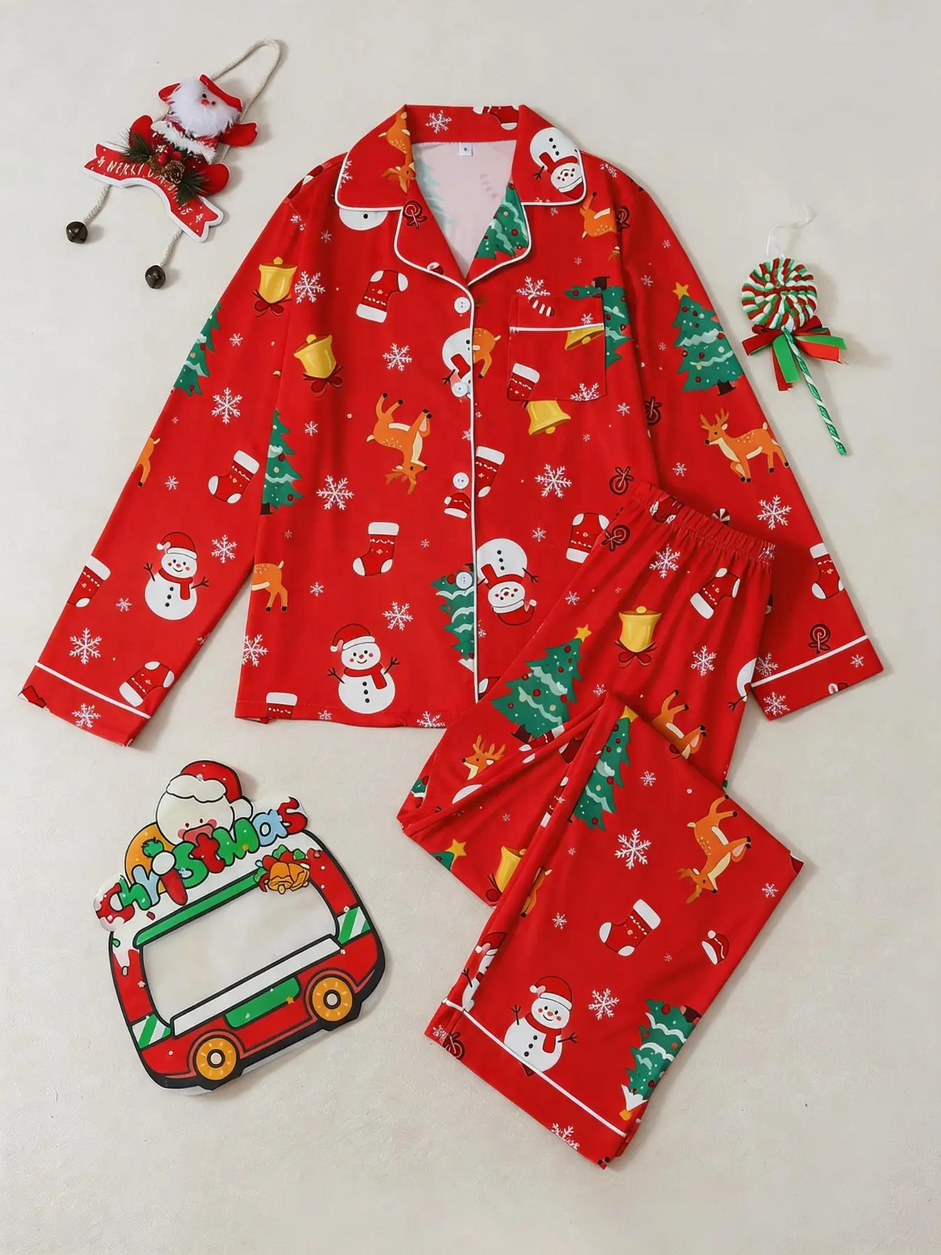 Classic Base Full Print Snowman Reindeer Christmas Tree Women's Long Sleeve Collar Pajama Set, Casual Home Wear Two-Piece Set