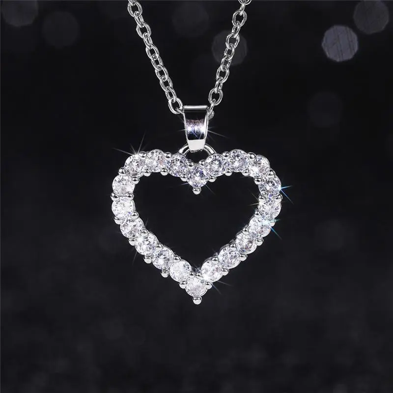 Bling Bling Princess Heart Pendant Necklace Silver Color Romantic Wedding Engagement Necklaces Jewelry for Women