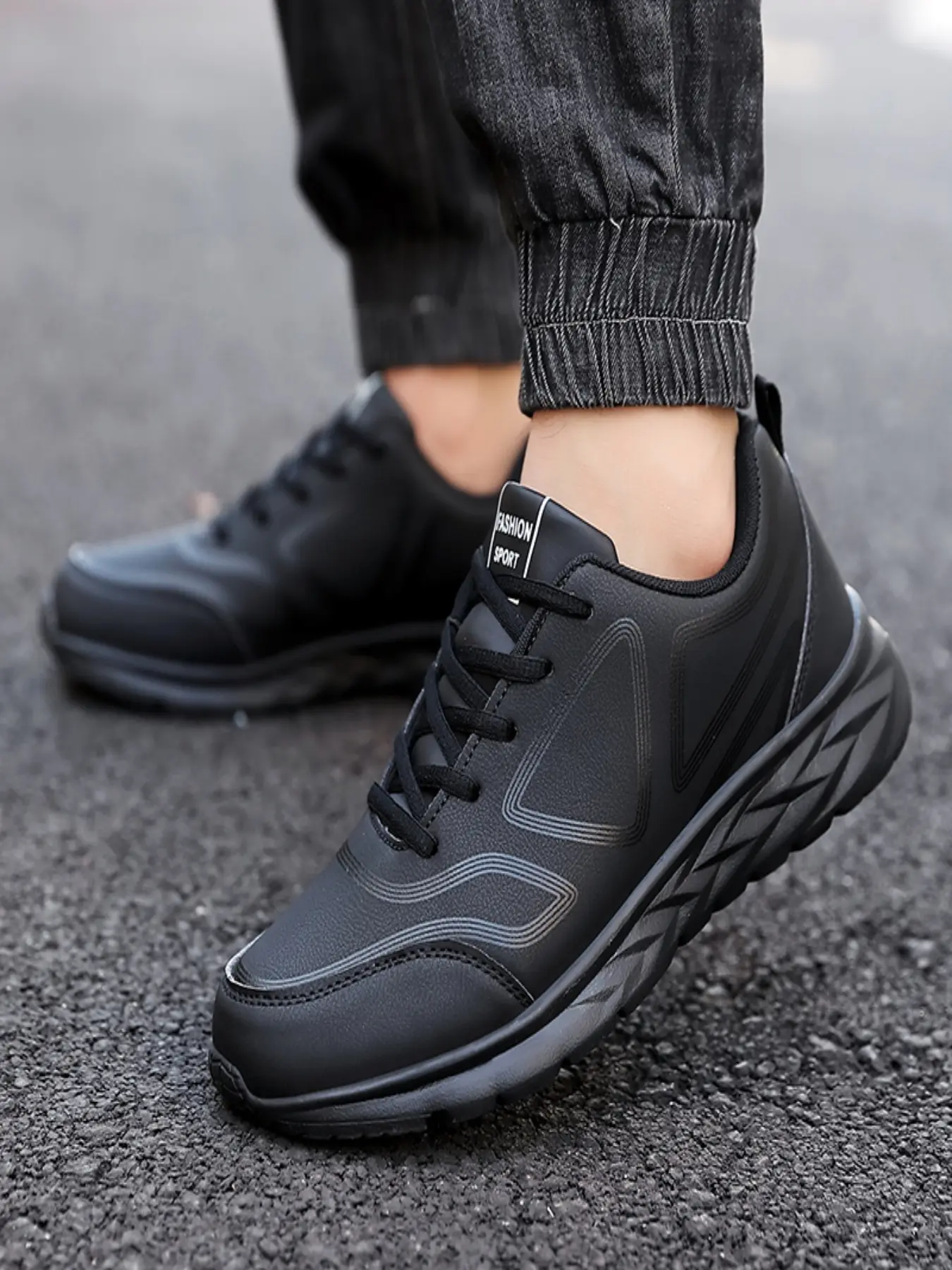 Men's Simple Embossed Leather Casual Sneakers, Light Cushioned Wear Resistant Low Top Jogging Shoes, Waterproof Versatile Leather Footwear for Daily Commute & Outdoor Trips