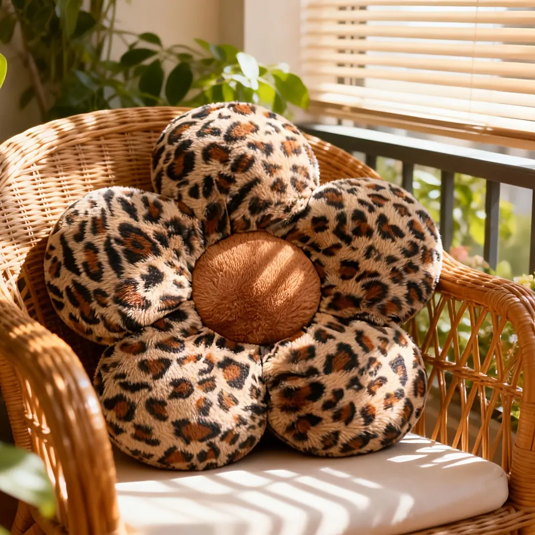1 Valentine's Day Leopard Print Pillow, Plush Bow Neck Support Cushion. Made of soft fabric, it serves as a cozy sofa pillow and lovely home decor. An ideal gift for partners, family members, wedding anniversaries, Christmas and Easter.