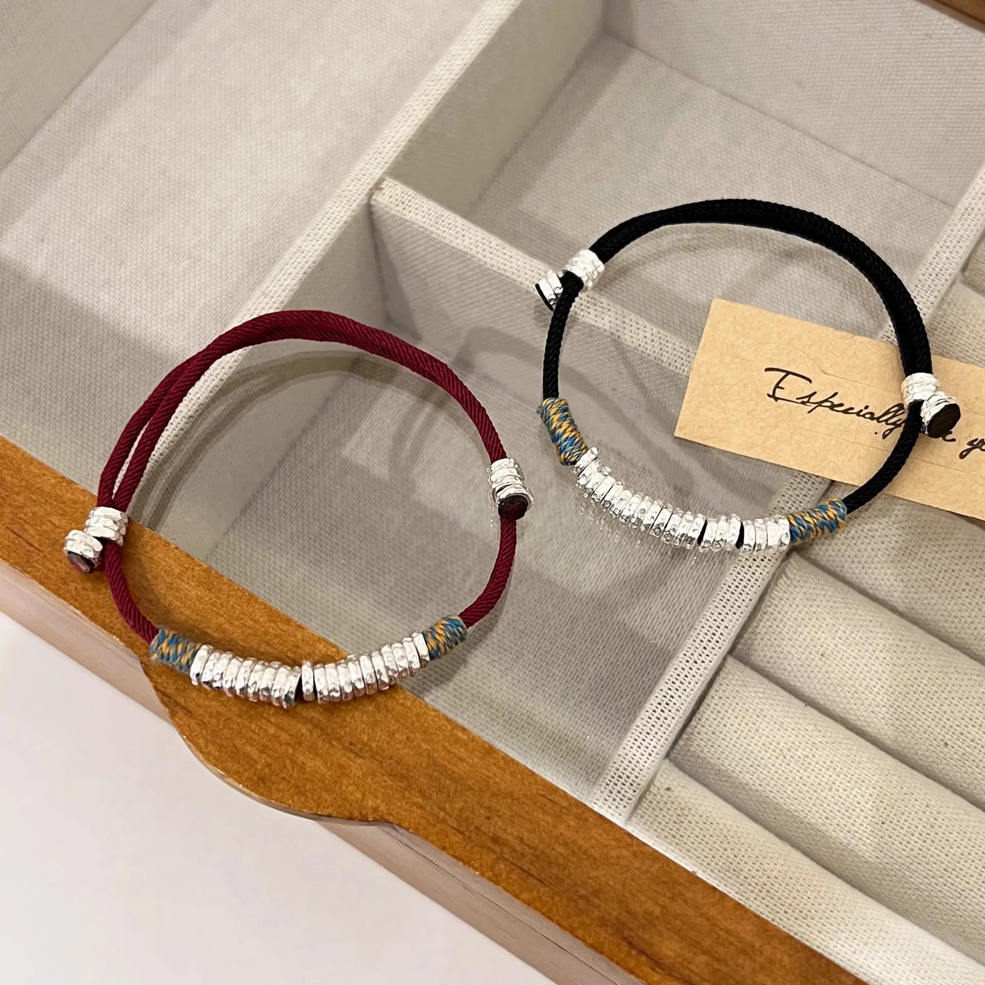 Unisex Retro Chinese-Style Woven Maroon Rope Bracelet, Ethnic Fashion Costume Jewelry Accessory