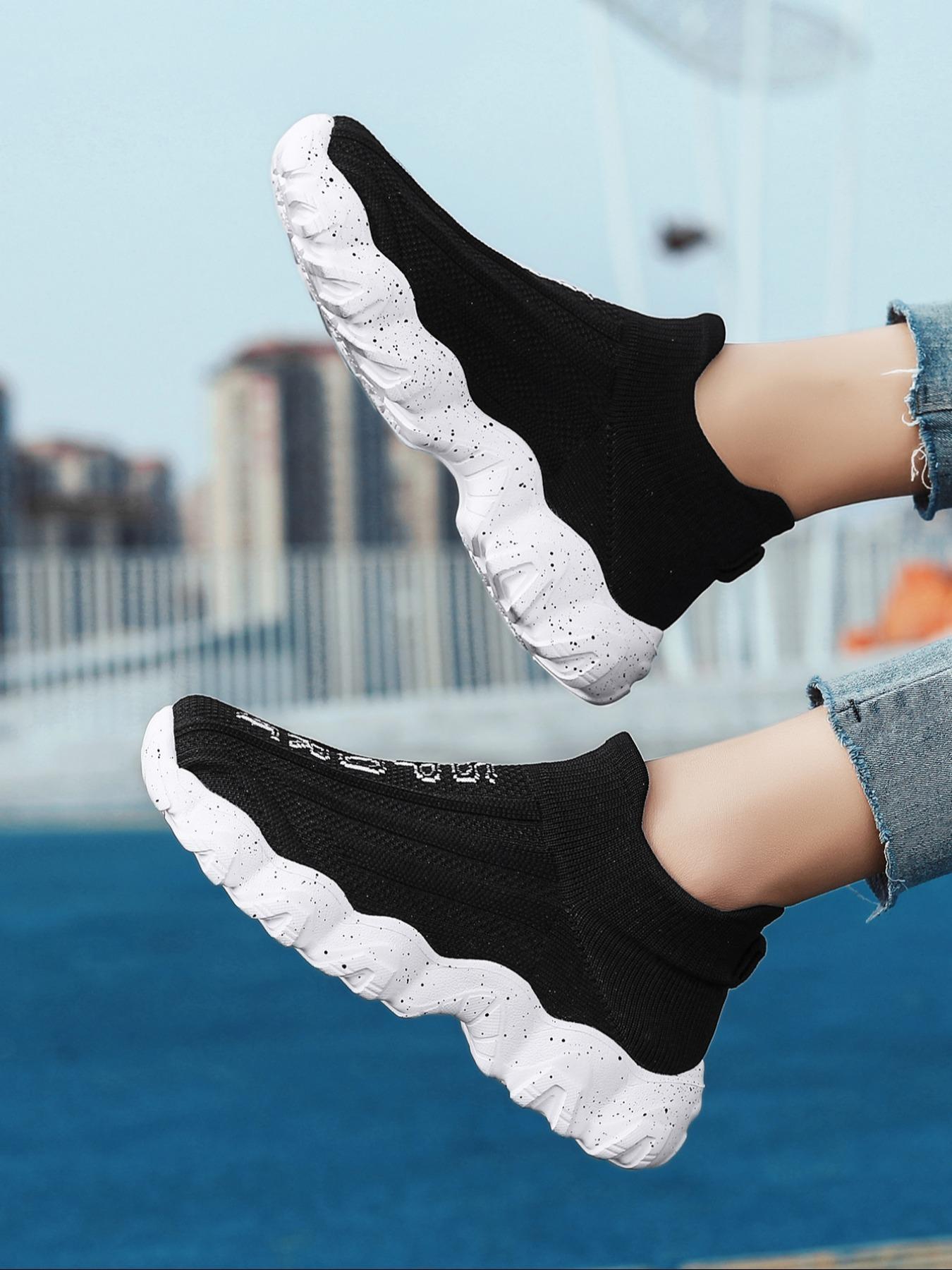 Women's Fashionable Lace Up Low Top Sneakers, Casual Comfortable Breathable Sports Running Shoes, Female All-match Round Toe Chunky Sneakers for Daily Life