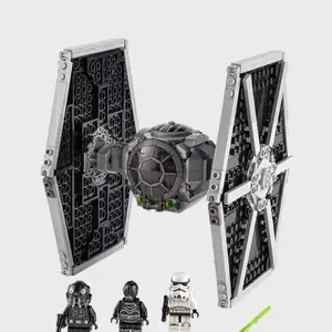496-Piece Assault Recon 170 Space Fighter Set, Includes 3 Astronaut Minifigures, Sci-Fi Space Theme Model Toy, Ideal Gift for Kids