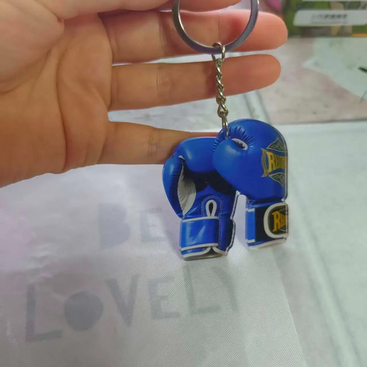 2D Mini Boxing Gloves Keychain, Acrylic Flat Design, Fitness Club Gift, Holiday Decoration, Car Hanging Ornament, Unique Punching Accessory