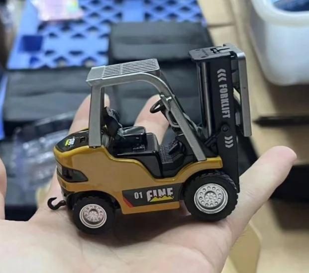 2026 New 1/64 Remote-Controlled Alloy Forklift Engineering Vehicle Tabletop Toys Model Collection Gift For Boys