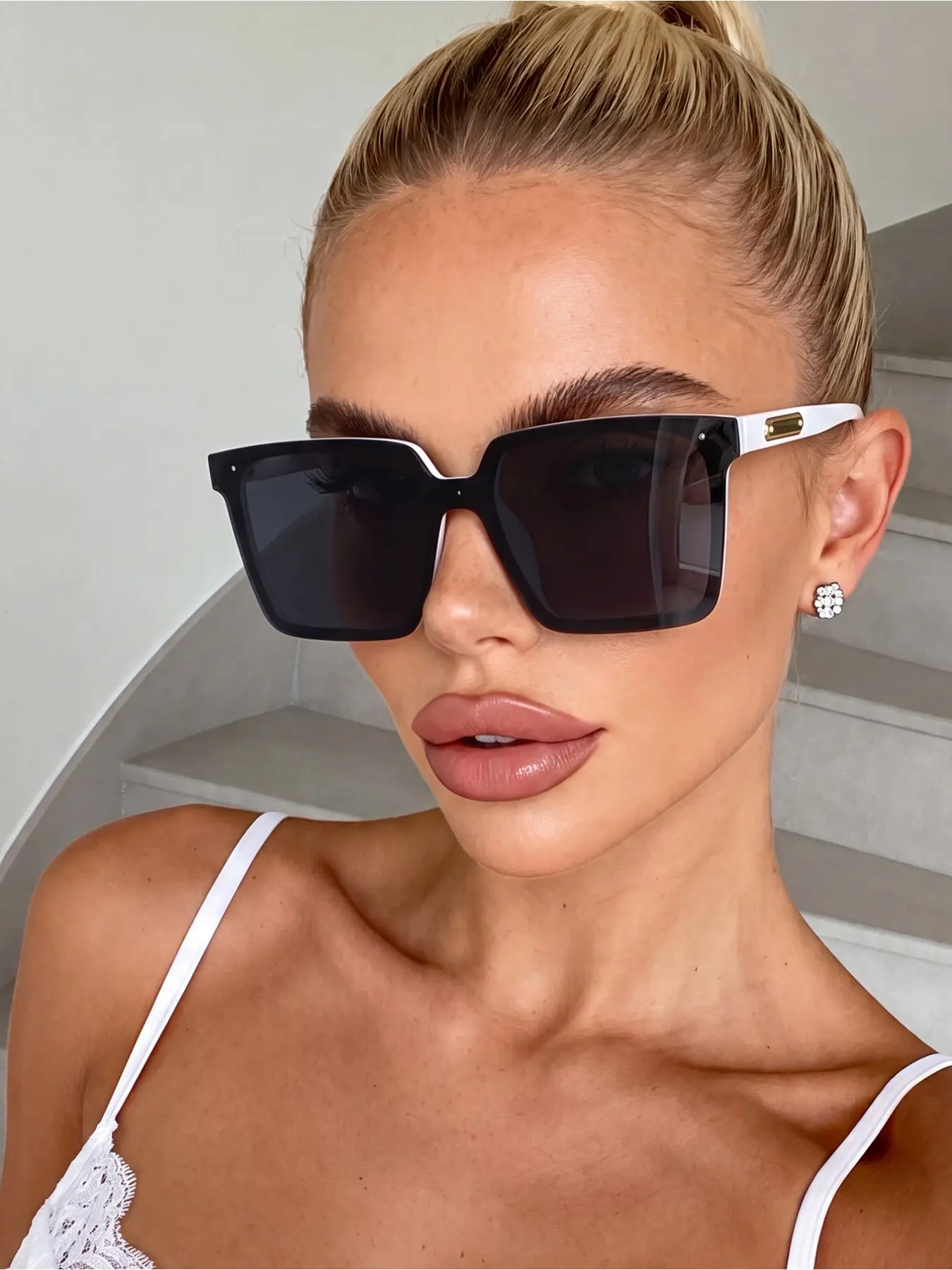1 pair unisex oversized frame stylish UV protection Summer Uv Protective Sunglasses suitable for outdoor street photography and beach parties fashion basic style suitable for pairing with sweaters, jeans, sweatpants,, dresses, and long-sleeved shirts