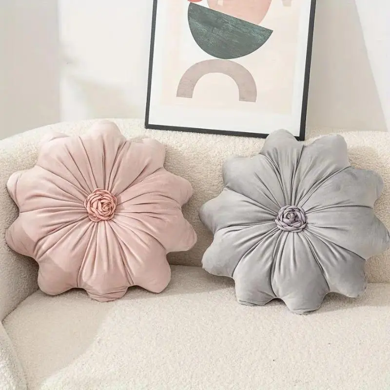 Throw Pillow & Round Cushion – Sculpted Floral Ensemble & 3D Blossom Motif, Viral TikTok Whimsical Aesthetic & Coquette Room Decor Trend, Plump Fill Soft Touch & Comfort Support Accessory for Living Room Sofa, Bedroom Bed, Christmas Decor & Cozy Home Styl
