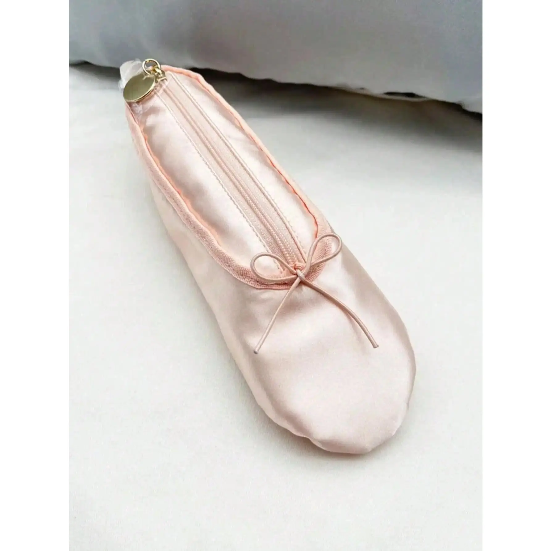 1pc Vintage French Style Ballet Shoes Shaped Handmade Pencil Case Makeup Pouch,Portable Exquisite Multifunctional Storage Bag