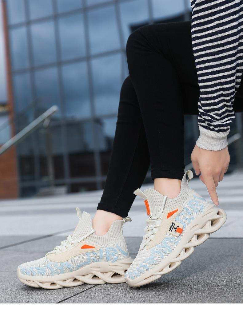 2026 New Women's Casual Dad Shoes Youth Breathable Elastic Flyknit Sock Sneakers