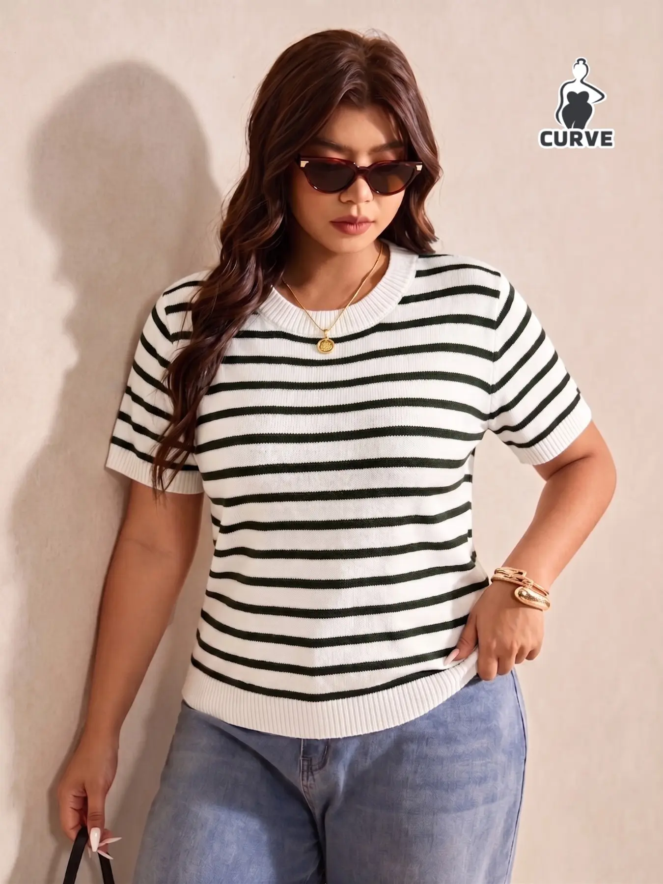 Plus Size Curvy Women Striped Crew Neck Short Sleeve Knit Sweater, Slim Figure-Flattering Casual Knit Top for Spring & Fall, Soft Comfort Blouse Suitable for Daily Commute, Dates, Gatherings, Parties & Vacations
