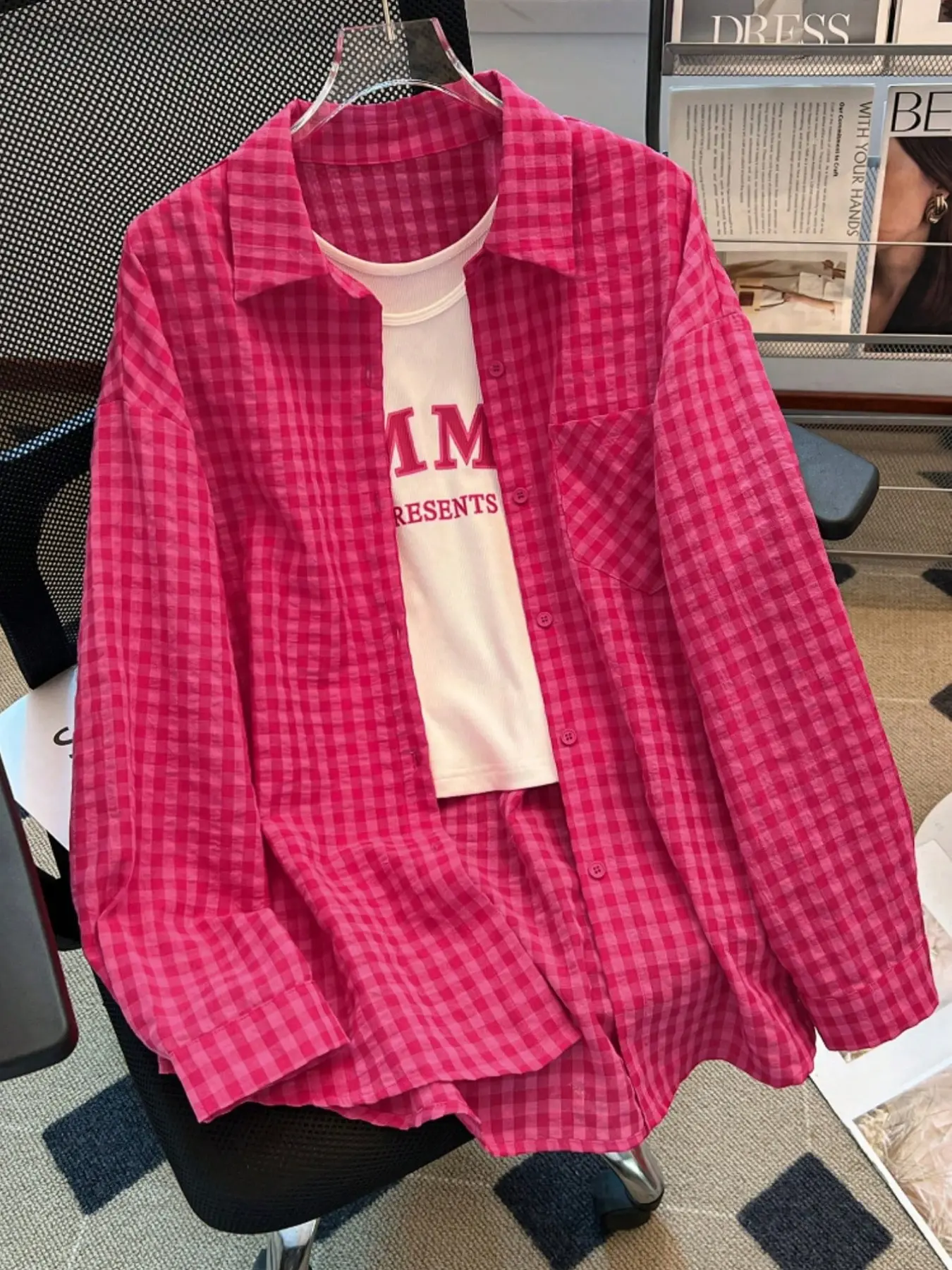 Plus Size Gingham Long Sleeve Shirt, Casual Loose Button‑Down Blouse, Relaxed Fit Lapel Plaid Top With Pocket, Trendy Daily Streetwear For Women