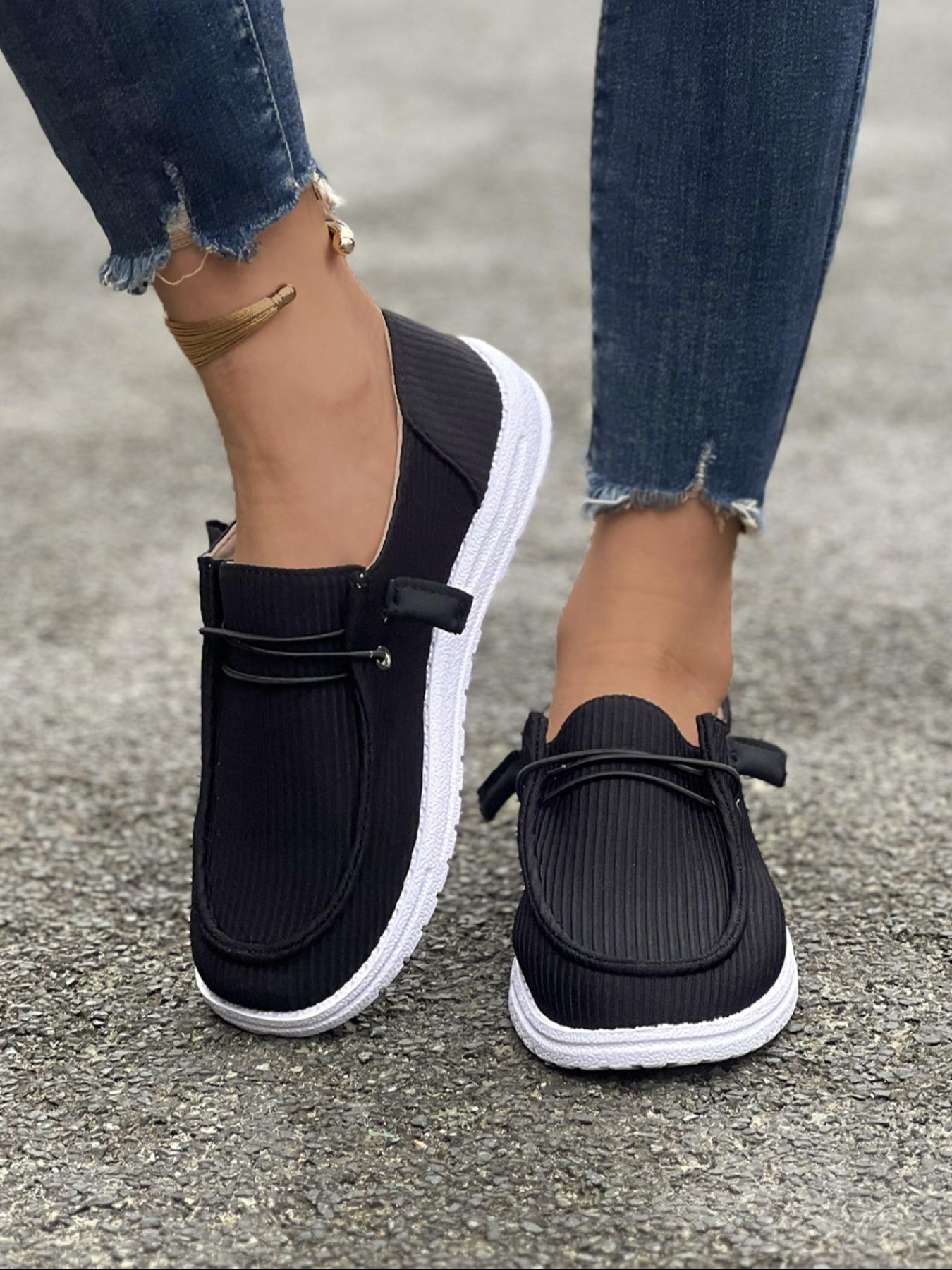 Women's Fashionable Slip-on Sneakers, Casual Comfortable Breathable Sports Shoes, Female All-match Round Toe Shoes for Daily Wear Walking Shoes Footwear, Trending sneakers, Casual Trendy Flat