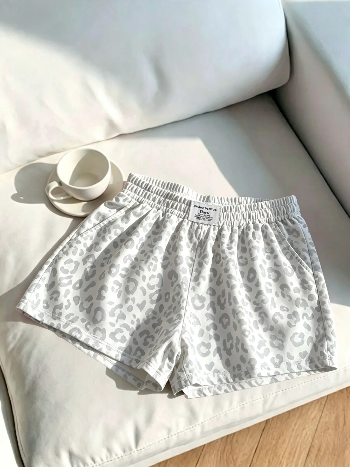 Women's Leopard Print Casual Shorts, Loose-Fitting Elastic Waist Sleepwear with Pockets, Lightweight Soft Summer Street Fashion Bottoms, Pajamas