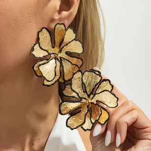 Ingemark Exaggeration Metal Big Flower Stud Earrings for Women Vintage Trendy Gold Color Piercing Earring 2026 New Jewelry Gifts
