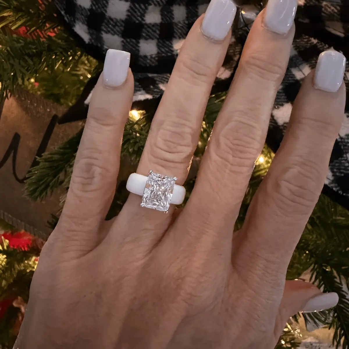 Silicone Engagement Ring with Laser-cut Genuine Cubic Synthetic Zirconia Band Comfortable and Snug-fitting White A Hypoallergenic Soft Silicone Wedding Ring Specially Designed for Women's Daily Wear Travel and Sports