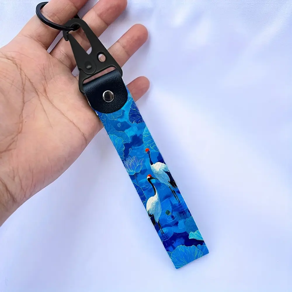 1pc Crane Pattern Keychain, Style Car Motorcycle Webbing Lanyard, Vehicle Key Ring, Stylish Key Holder, Fashionable Accessory