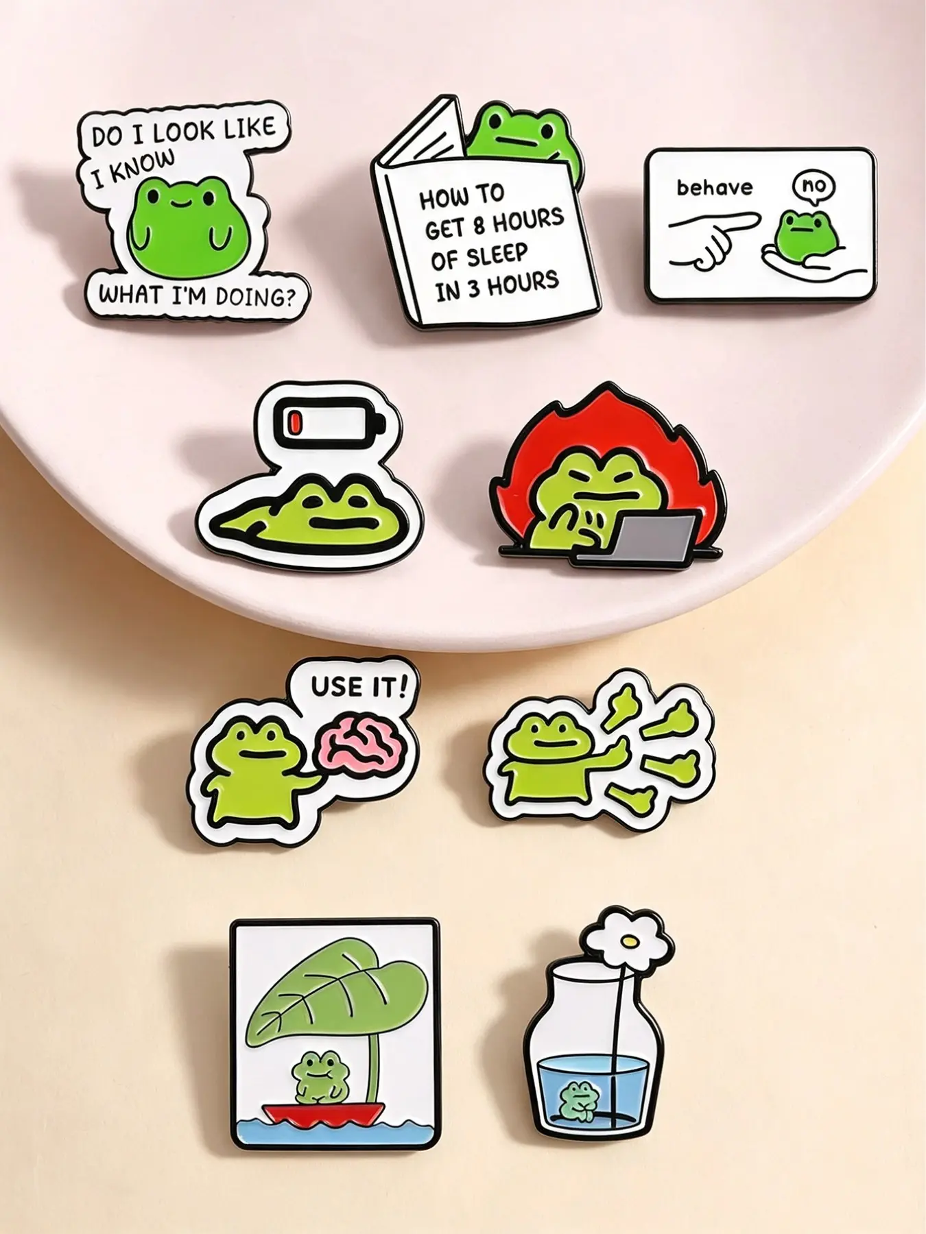 9pcs Funny Cartoon Frog Enamel Pin Brooch Pins, Cute Worker Network Joke Small Frog Badge, Fashion Accessory for Clothes and Backpacks, Best Gift for Frog Enthusiasts