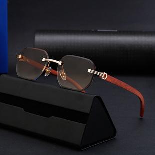 Oversized Square Rhinestone Sunglasses - PC Lenses, Metal Frame, Trendy Millionaire Style Luxury Fashion Eyewear for Women, Beach Driving