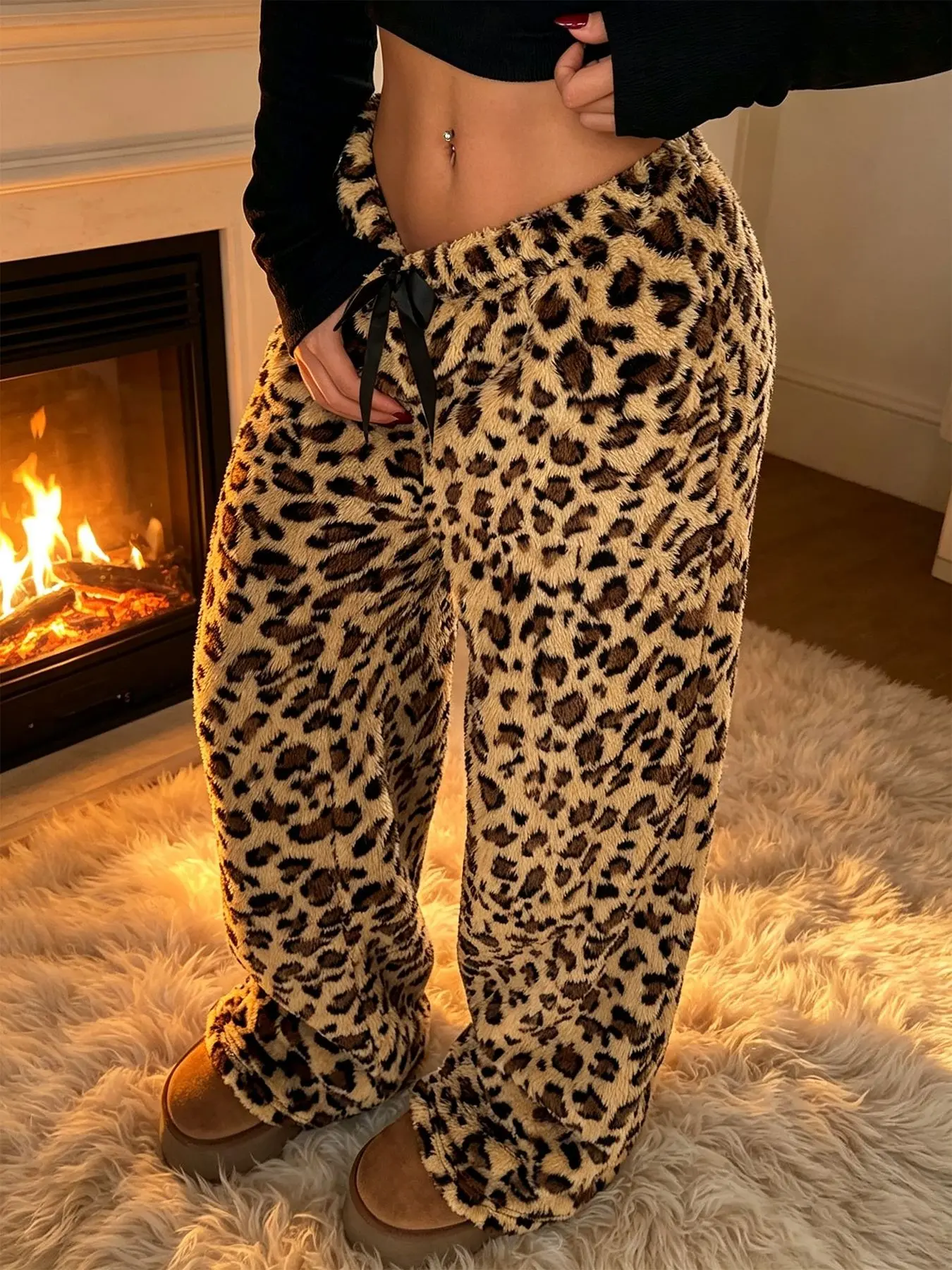 Women's Leopard Print Faux Fur Wide Leg Pants, Baggy, Y2K Style, Warm Drawstring Waist, Long Streetwear Trousers for Fall Winter