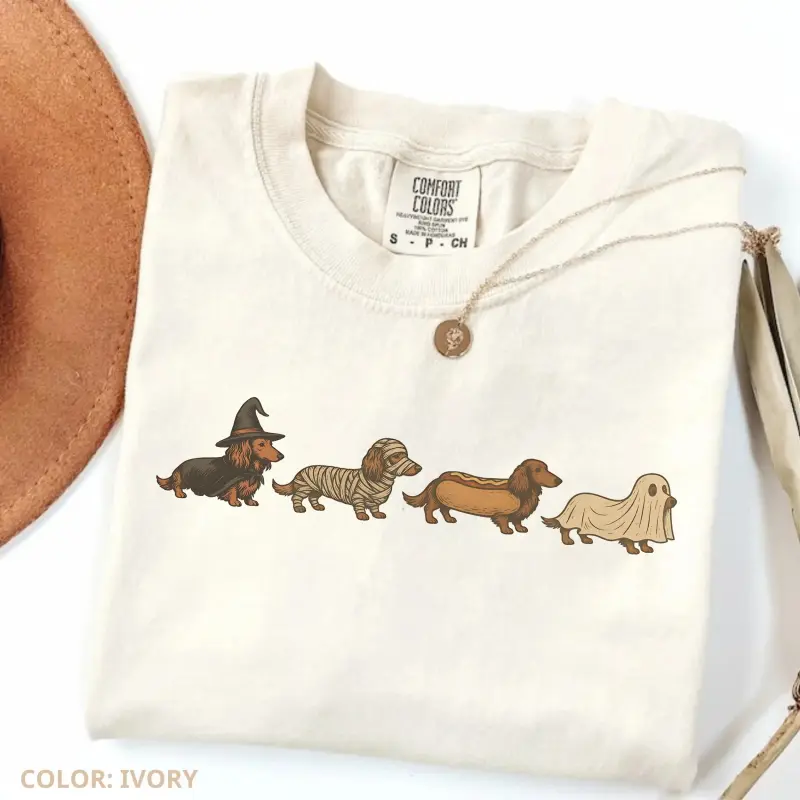 Comfort Colors Halloween Wiener Dog T-shirt Funny Dachshund Costume Tee Retro Fall Graphic T-shirt Cute Dog Lover Gift Unisex Halloween Gift Idea, Cotton Fabric