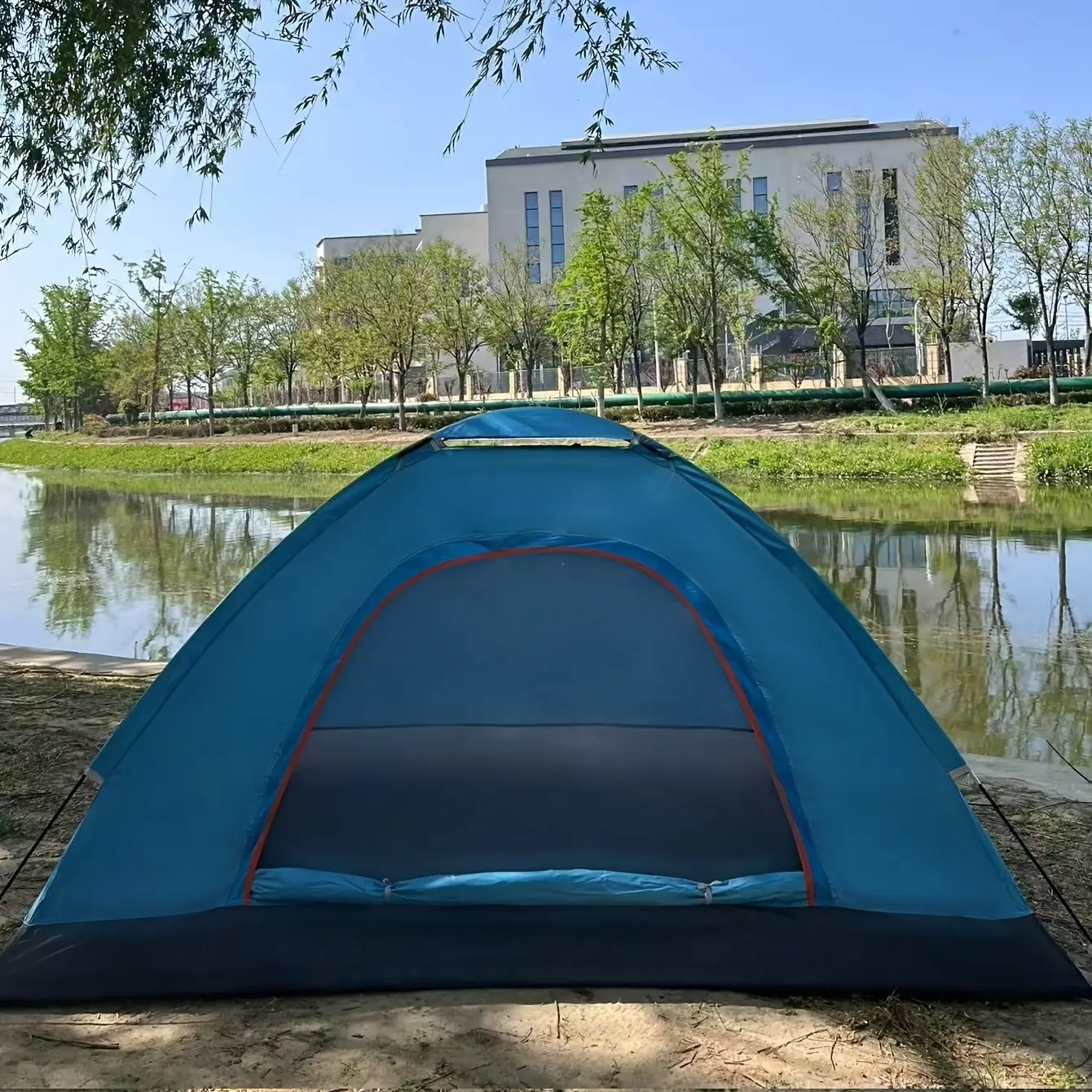 Outdoor Camping Tent - 2 - 3 Person Capacity, Portable & Easy Setup for Hiking Trips