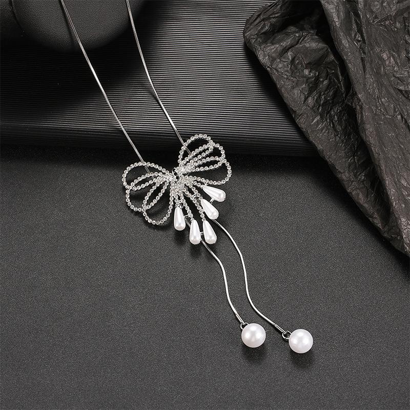 High-End, Non-Fading, Sweater Chain, Versatile Fashion Necklace For Women, Niche Design With A Sense Of Sophistication Pendant