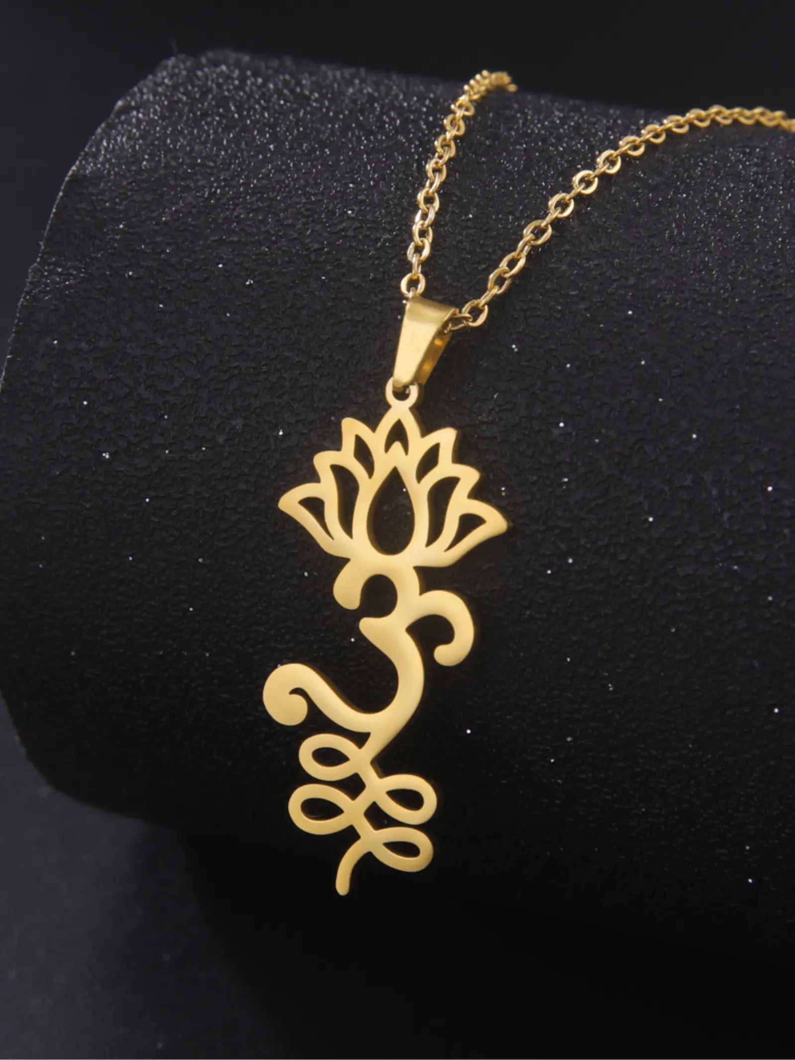 Lotus Ring Pendant Stainless Steel Women's Necklace, Elegant Luxury Non-Fading Collar Chain, Daily Commute Festival Gift Accessory
