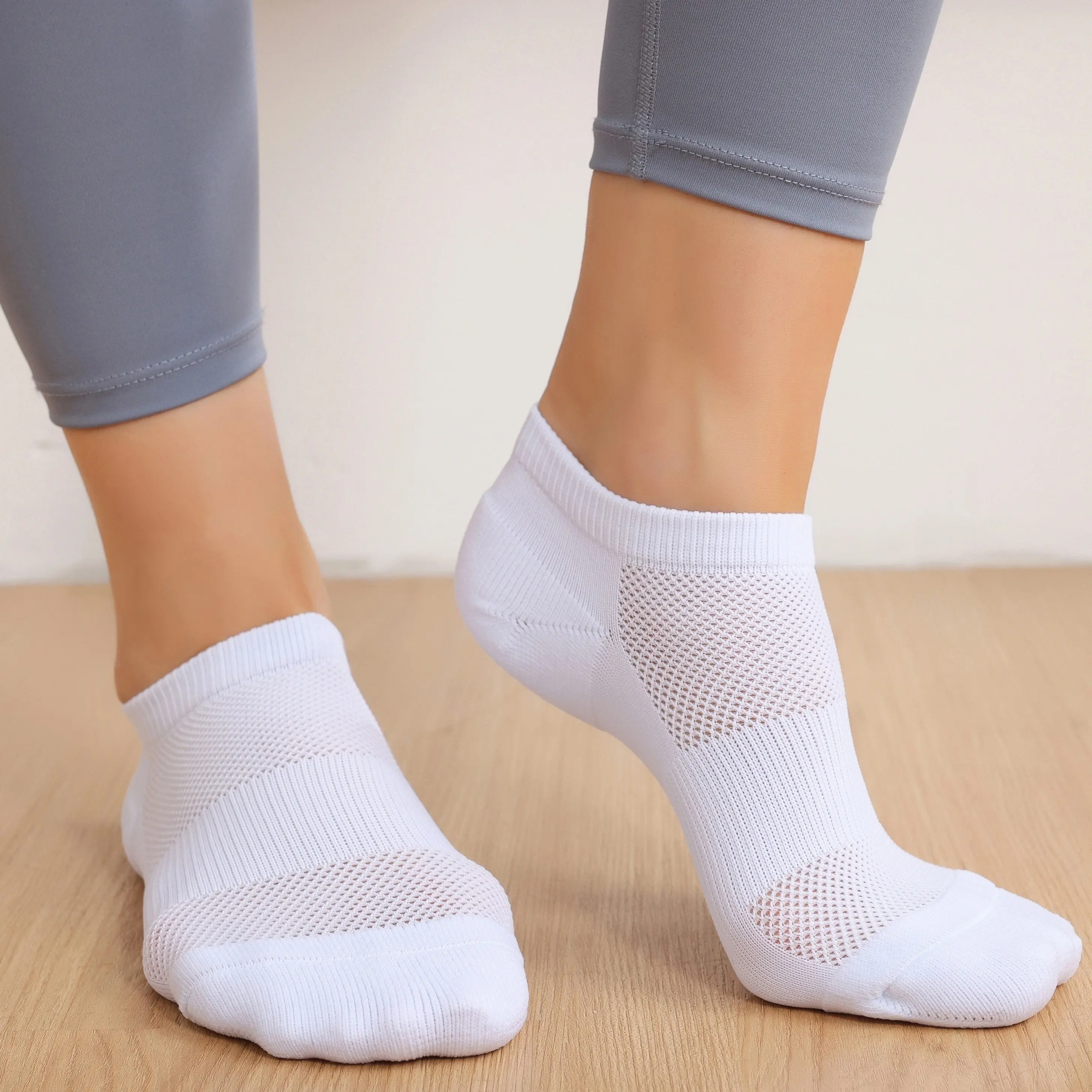 6 Pack Extra Soft Unisex Ankle Socks With Additional Cushioning For Toe And Heel Support, Ideal For Outdoor Or Daily Activities
