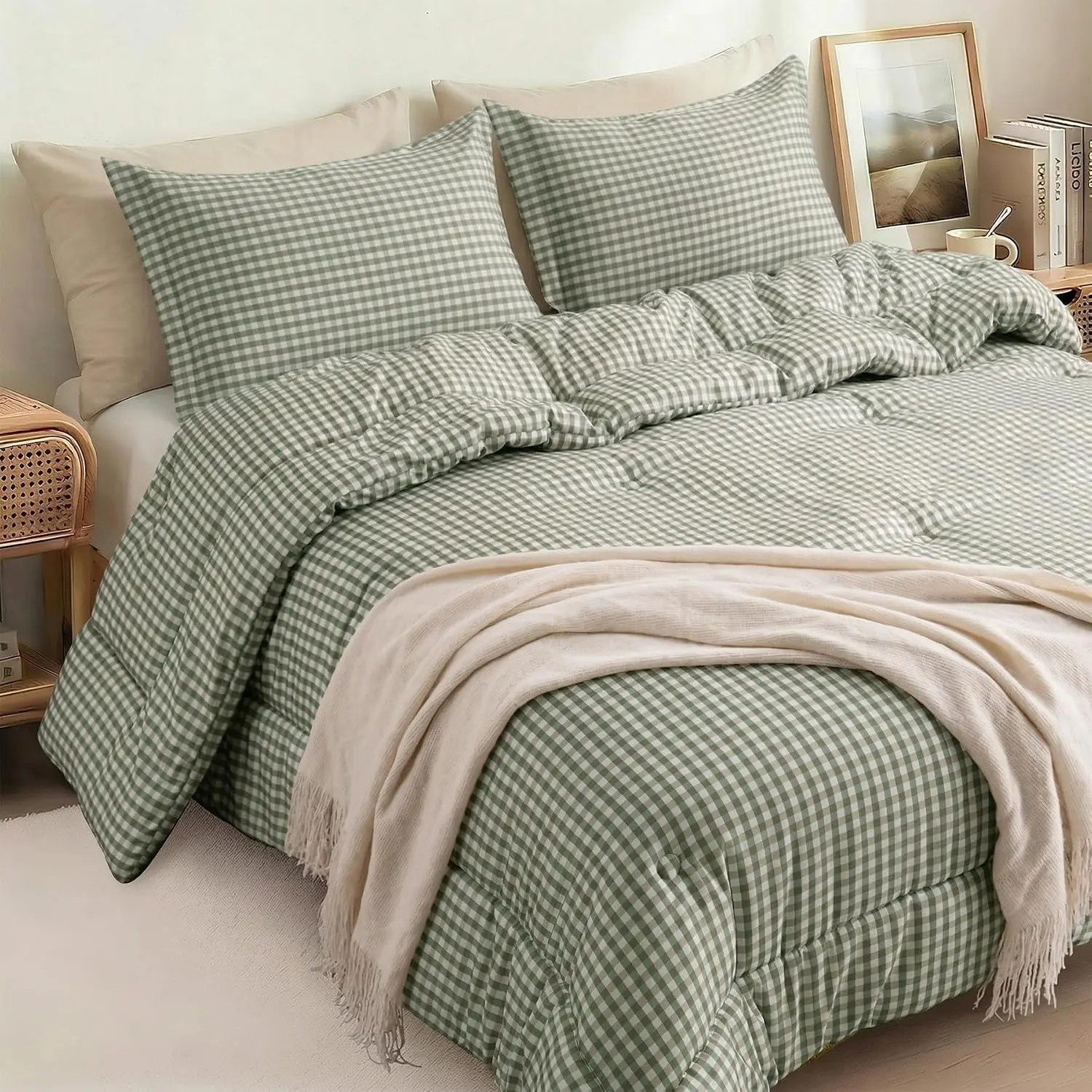King Comforter Set, Fluffy Green Gingham Plaid Bedding, 3 Pieces | Soft & Lightweight, 1 Comforter & 2 Pillow Shams, Modern Farmhouse Style, All Season, Vintage Charm, Machine Washable