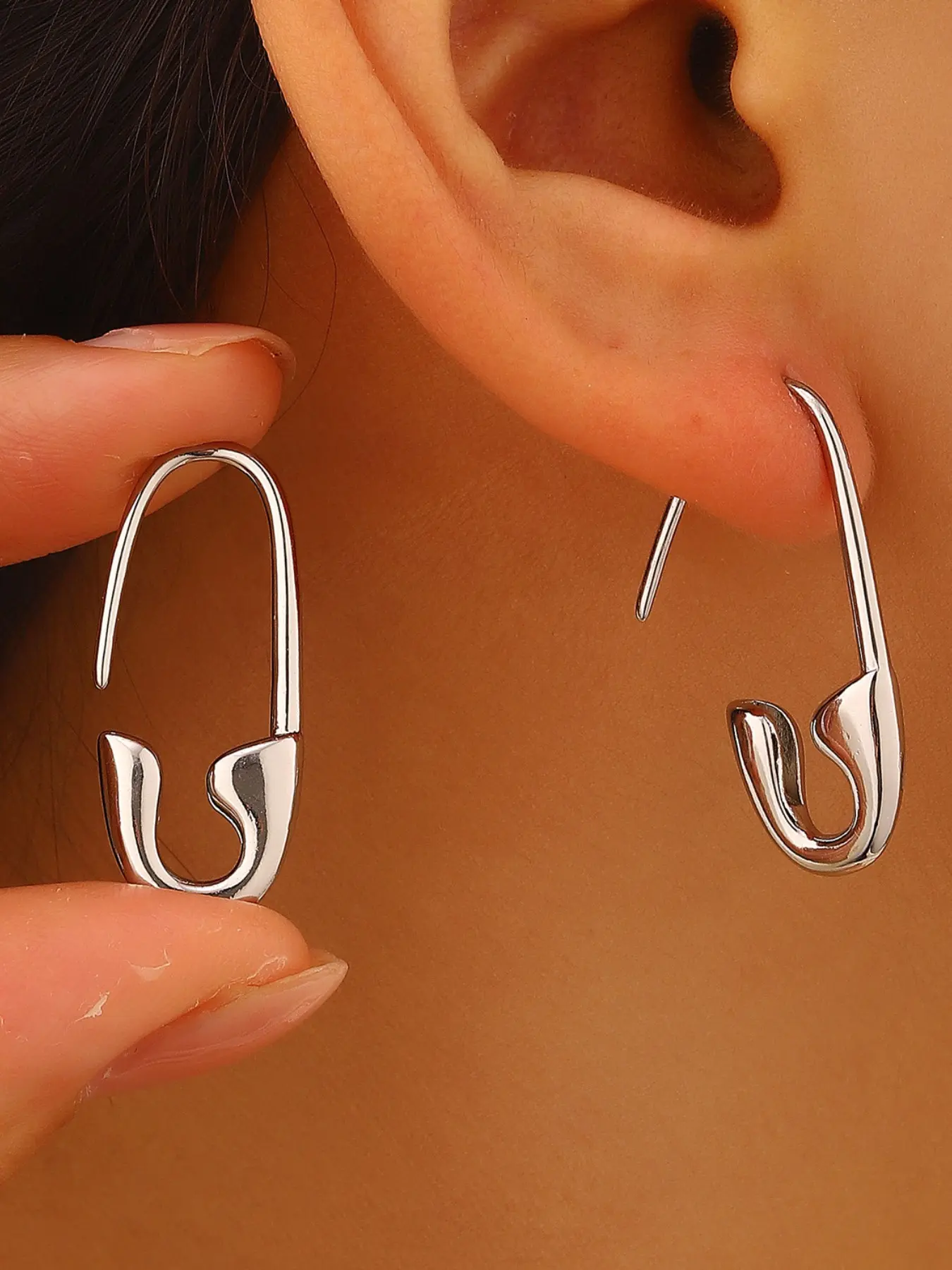 European and American Cross-Border Creative Simple High-End Paperclip Earrings, Women's Unique Design Pin Earrings, Fashion Jewelry