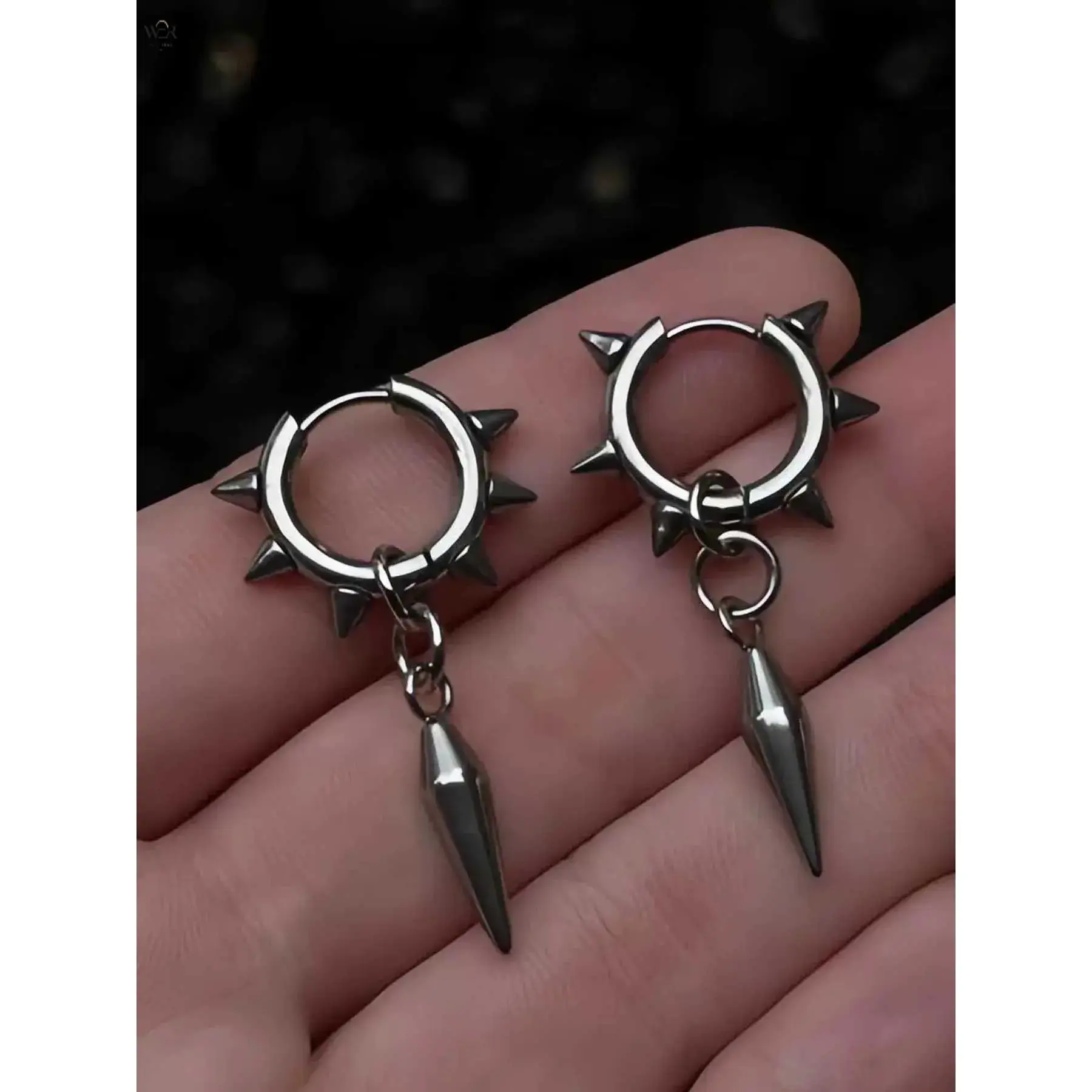Gothic Spiked Huggie Hoop Earrings, Punk Rivet Cone Spike Dangle Drop Earrings, Cool Dark Style Chain Tassel Earrings for Women Men Party Halloween Jewelry Gift