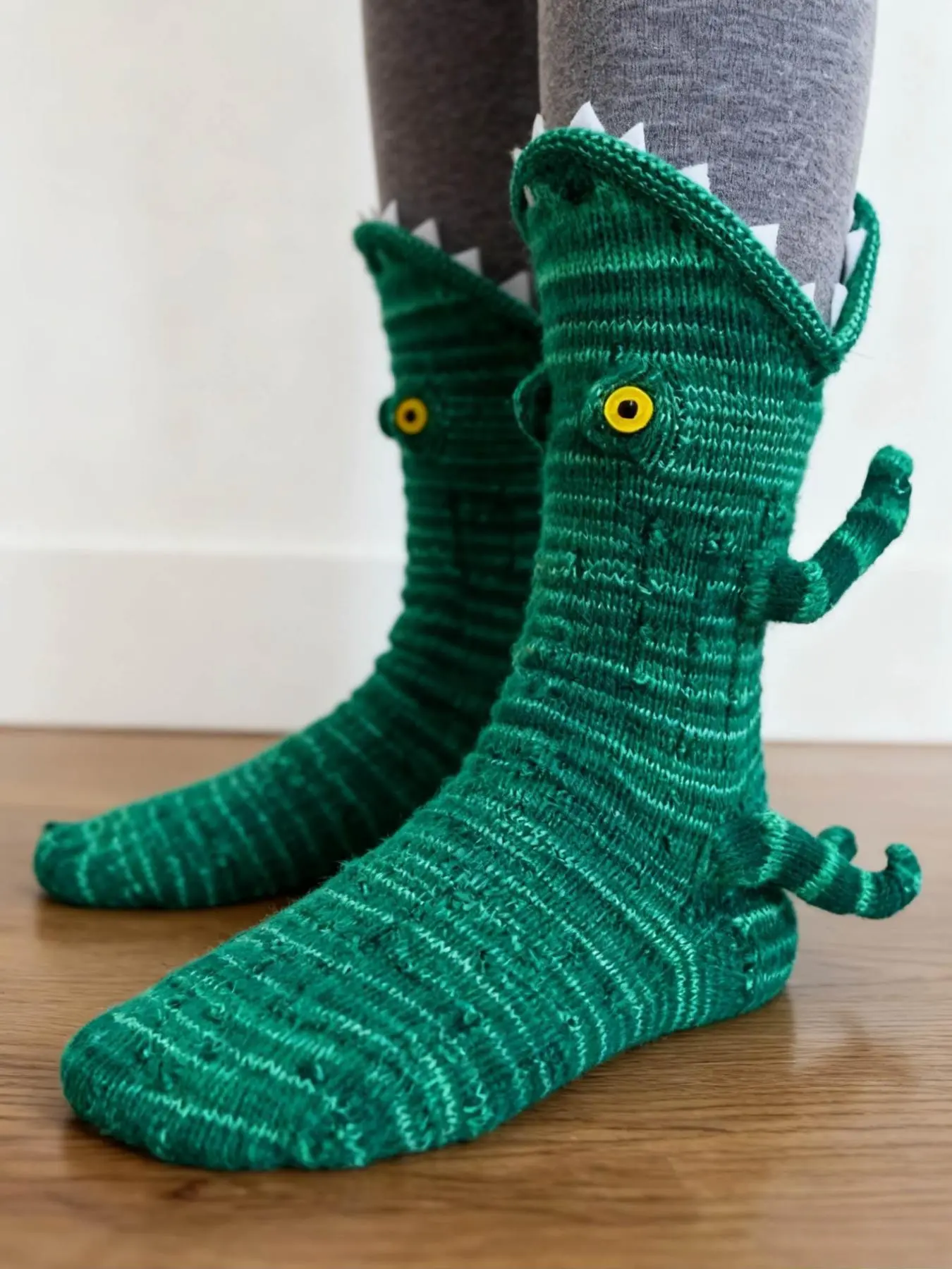 Unique Knitted Animal Socks, Fun Designs for Cozy Feet, Perfect Autumn & Winter Holiday Gifts, Lively Footwear for Kids & Adults