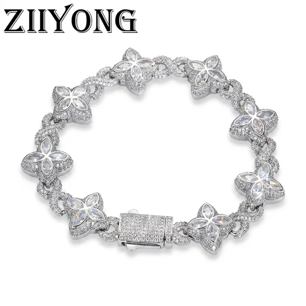 ZIlYONG Unisex 4-Leaf Grass Flower Motif Bracelet - 925 Silver-Plated, Moissanite Inlay   Fashion Jewelry,Retro Flair Unisex Fit Fashion Jewelry, Ideal for Sisters' Gifts, Camping Accessory