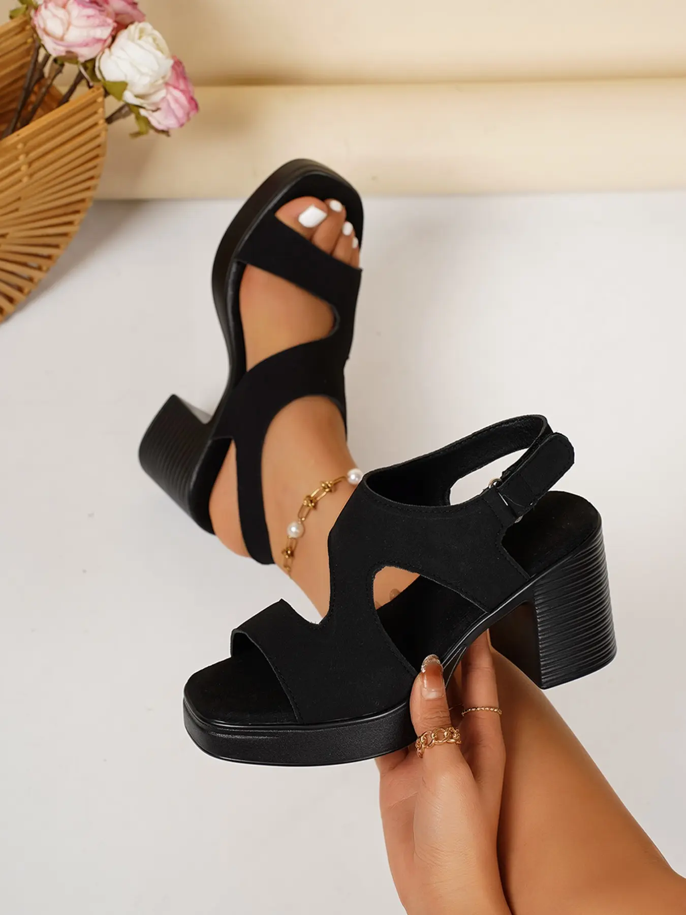 Women's Multi-Strap Thick Sole Chunky Heel Sandals, Side Zip Ankle Wrap Design, Fashionable Comfort, Perfect for Summer Outdoors Beach Travel