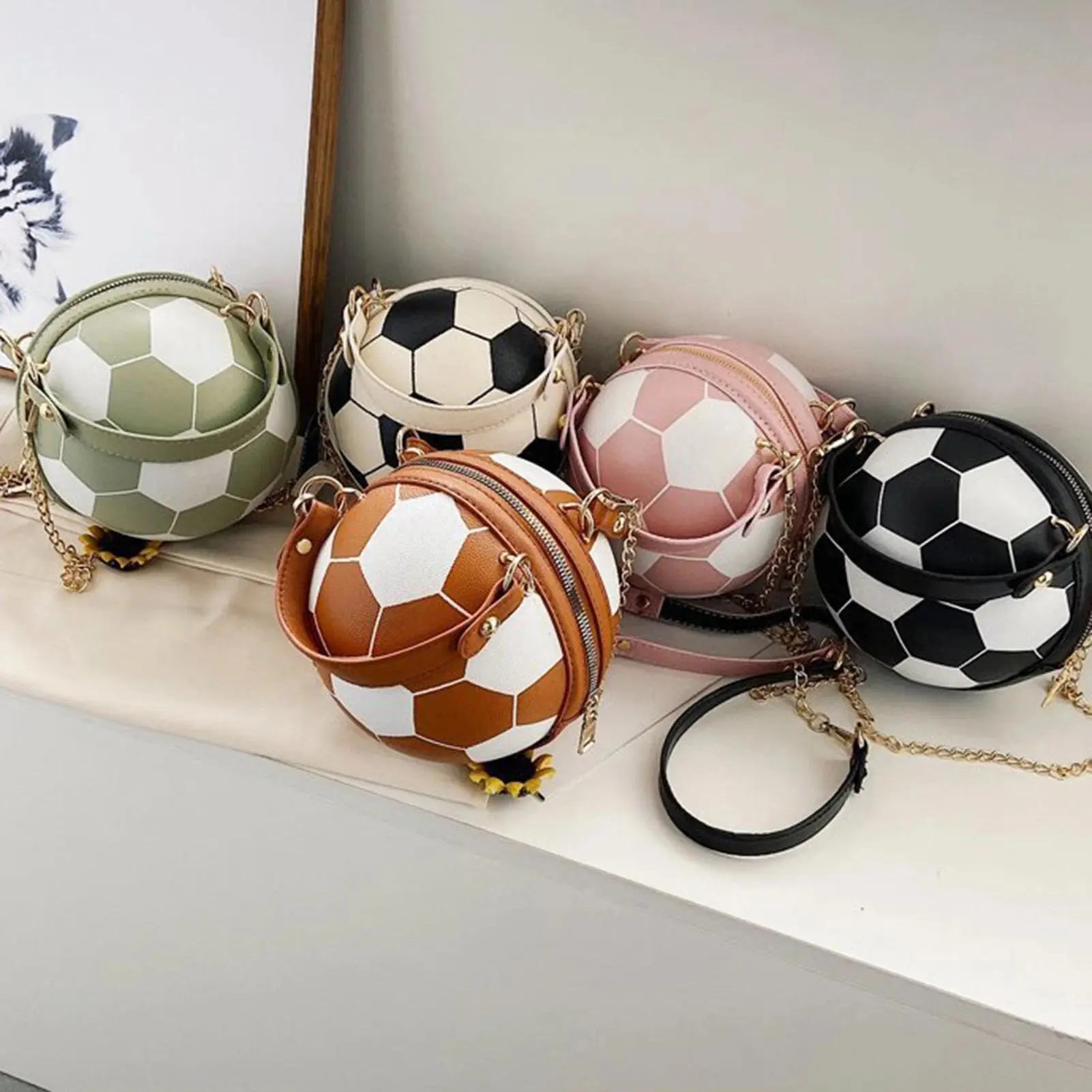 Novelty Basketball Purse for Women, PU Leather Sports Shoulder Bag with Basketball Design, Cute Crossbody Handbag for Daily Shopping, Travel, Sports Events, Parties & Casual Outfits