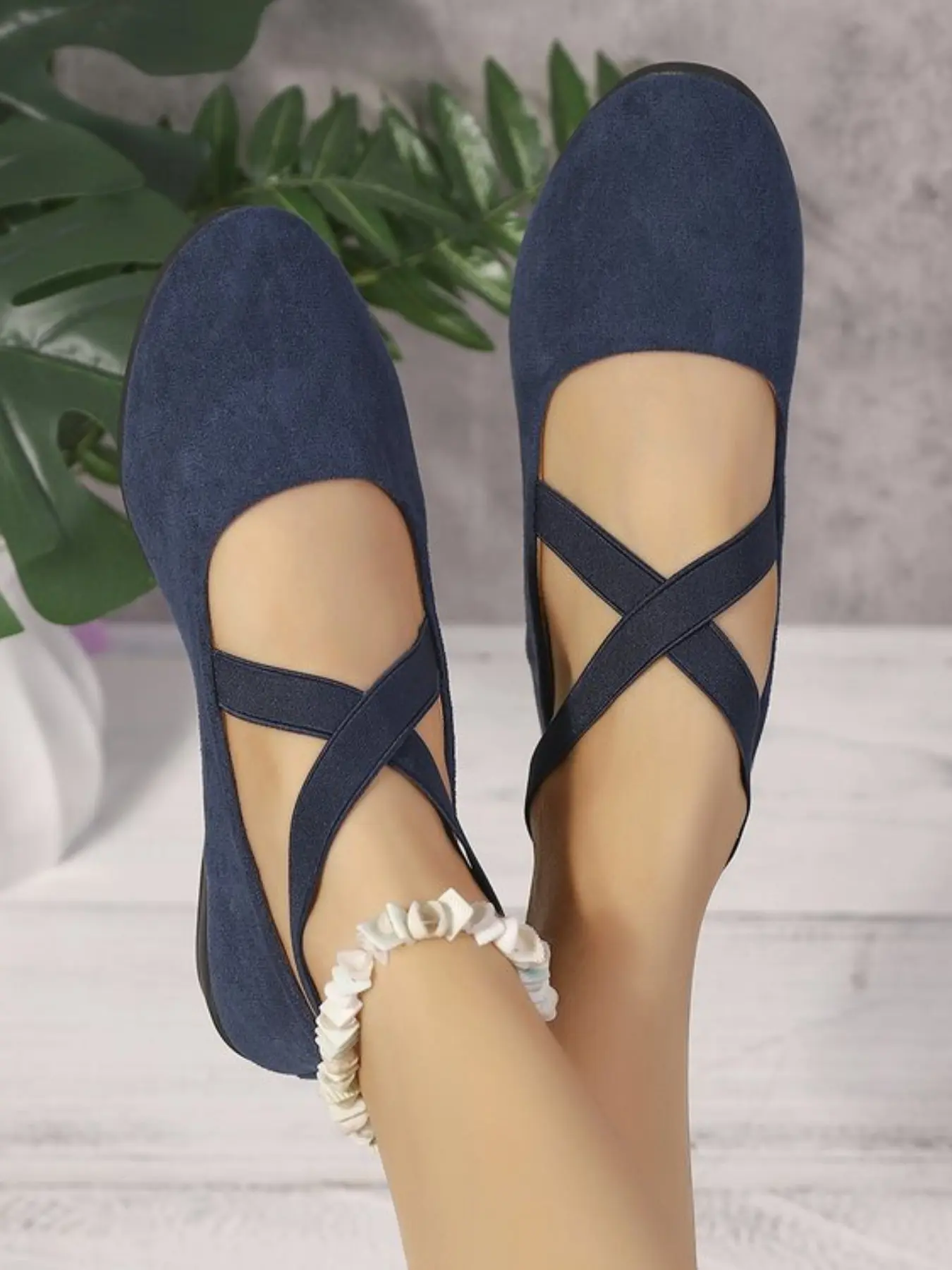 Women's Four-Season Block Heel Pumps, European Style, Comfortable and Fashionable, Ideal for Vacation and Daily Commute