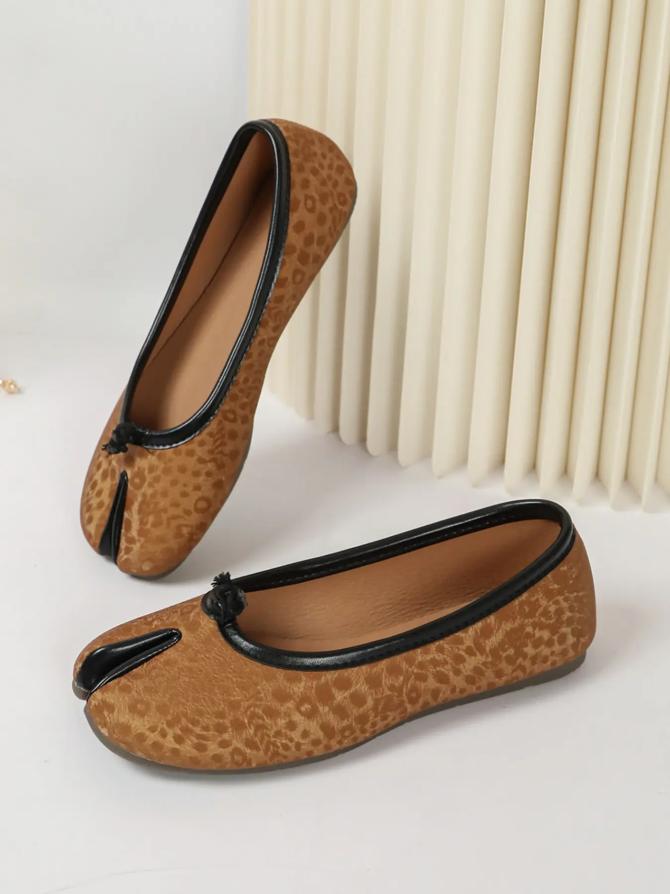 Women Leopard Print Split Toe Tabi Ballet Flats Slip‑on Slipresistant Flat Shoes Affordablefashion Zapatos For Back To School Daily Shopping Street Casual Party Wear