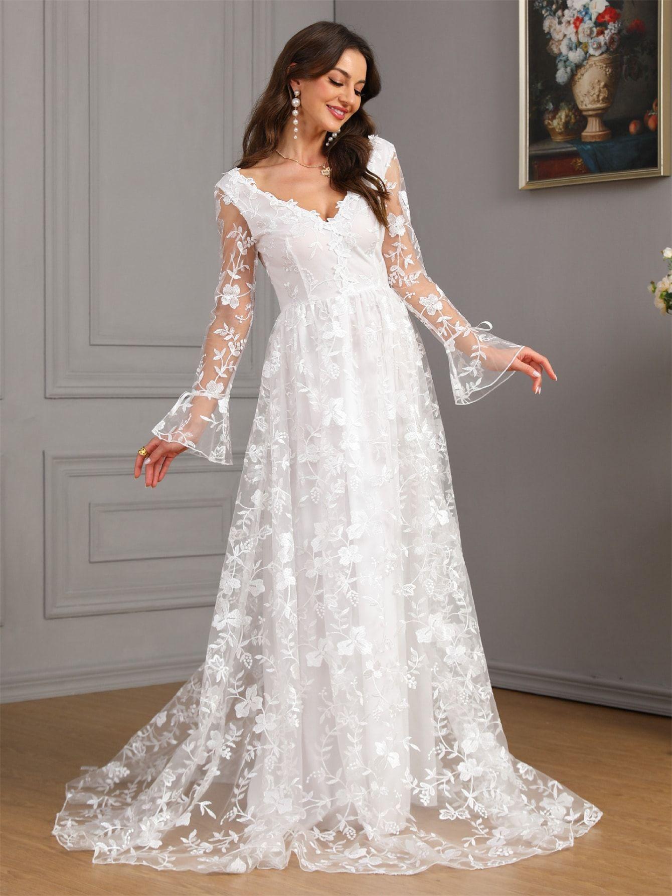 Long Sleeve V-Neck Lace Wedding Dress for Women – Fall/Winter New Style, Full A-Line Train Bridal Gown, Elegant Ceremony Dress